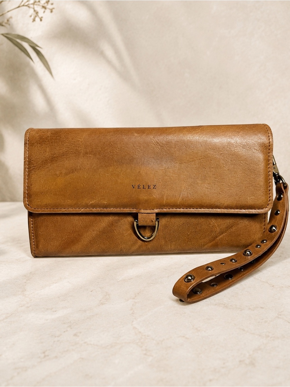 Vélez Colombian Leather Cognac Studded Wristlet Clutch Wallet